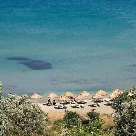 Seaside Small Near Willa Ándros